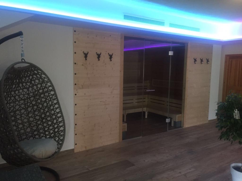 Hotel Restaurant Grune Au 珀劳 外观 照片