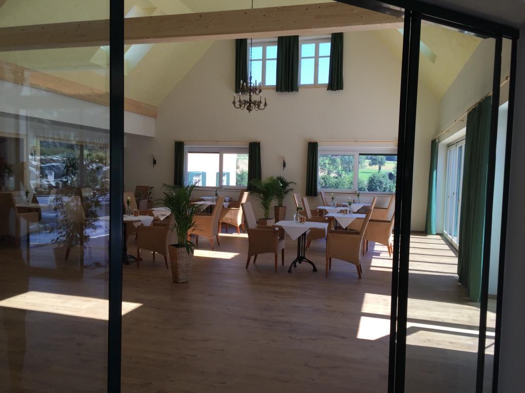Hotel Restaurant Grune Au 珀劳 外观 照片